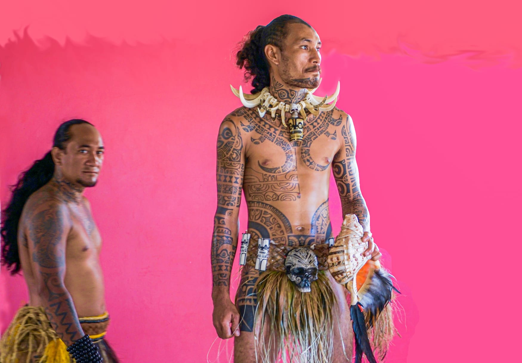 Polynesier mit vielen Tattoos 