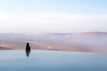 Infinity Pool im Qasr Al Sarab Desort Resort