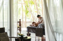 Massage im Spa des Four Seasons Langwaki, Malaysia