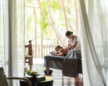 Massage im Spa des Four Seasons Langwaki, Malaysia
