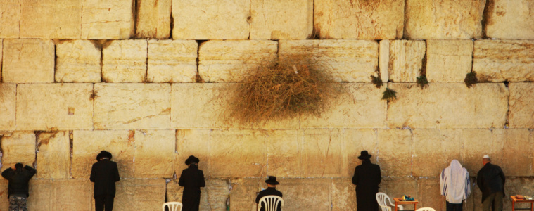 Juden vor der Mauer in Jerusalem