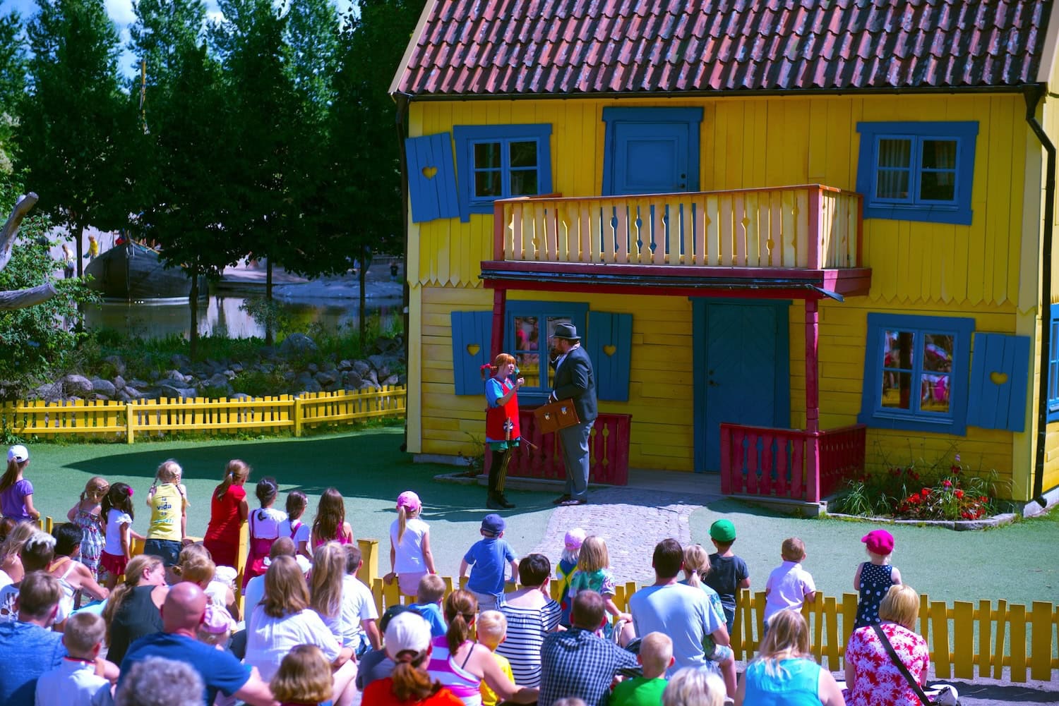 Schweden-Zu-Besuch-in-der-Astrid-Lindgrens-Welt-in-Vimmerby