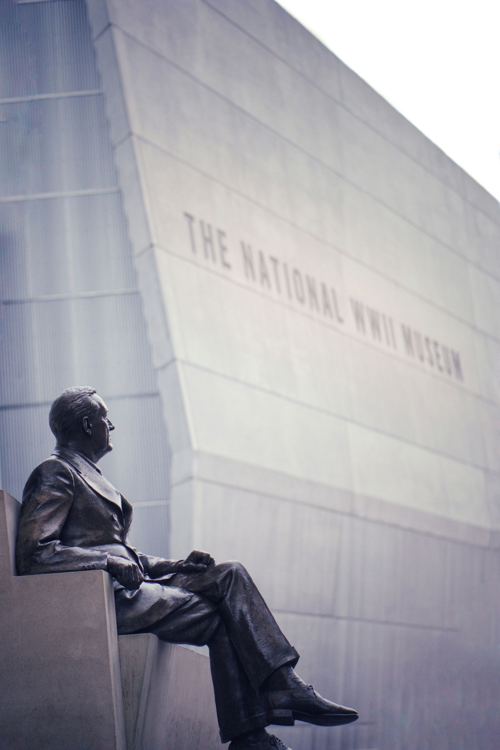 Statue von Franklin Delano Roosevelt vor dem National World War 2 Museum