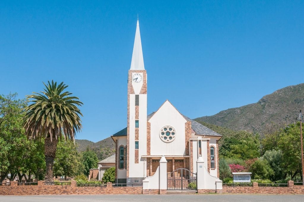 Eine Kirche in Oudtshoorn an der Route 62.