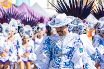 Teilnehmer des Karnevalsumzugs auf Lanzarote
