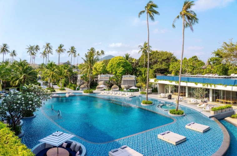 Poolanlage im Melia Koh Samui