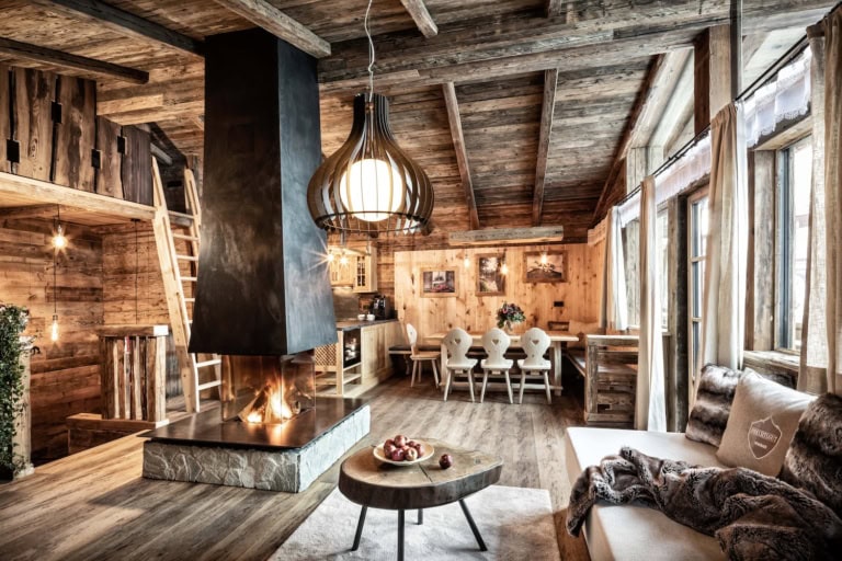 Chalets in den Alpen: 12 Adressen mit privater Sauna und Bergblick