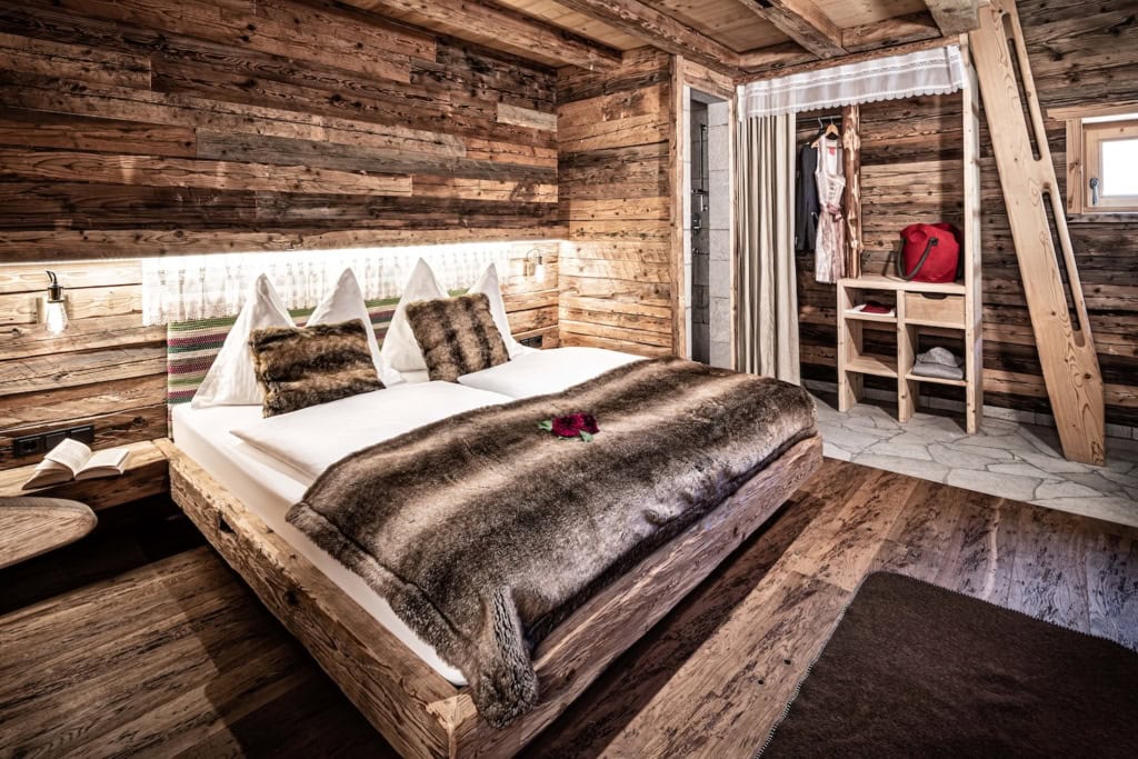 Schlafzimmer im Bergdorf Prechtlgut