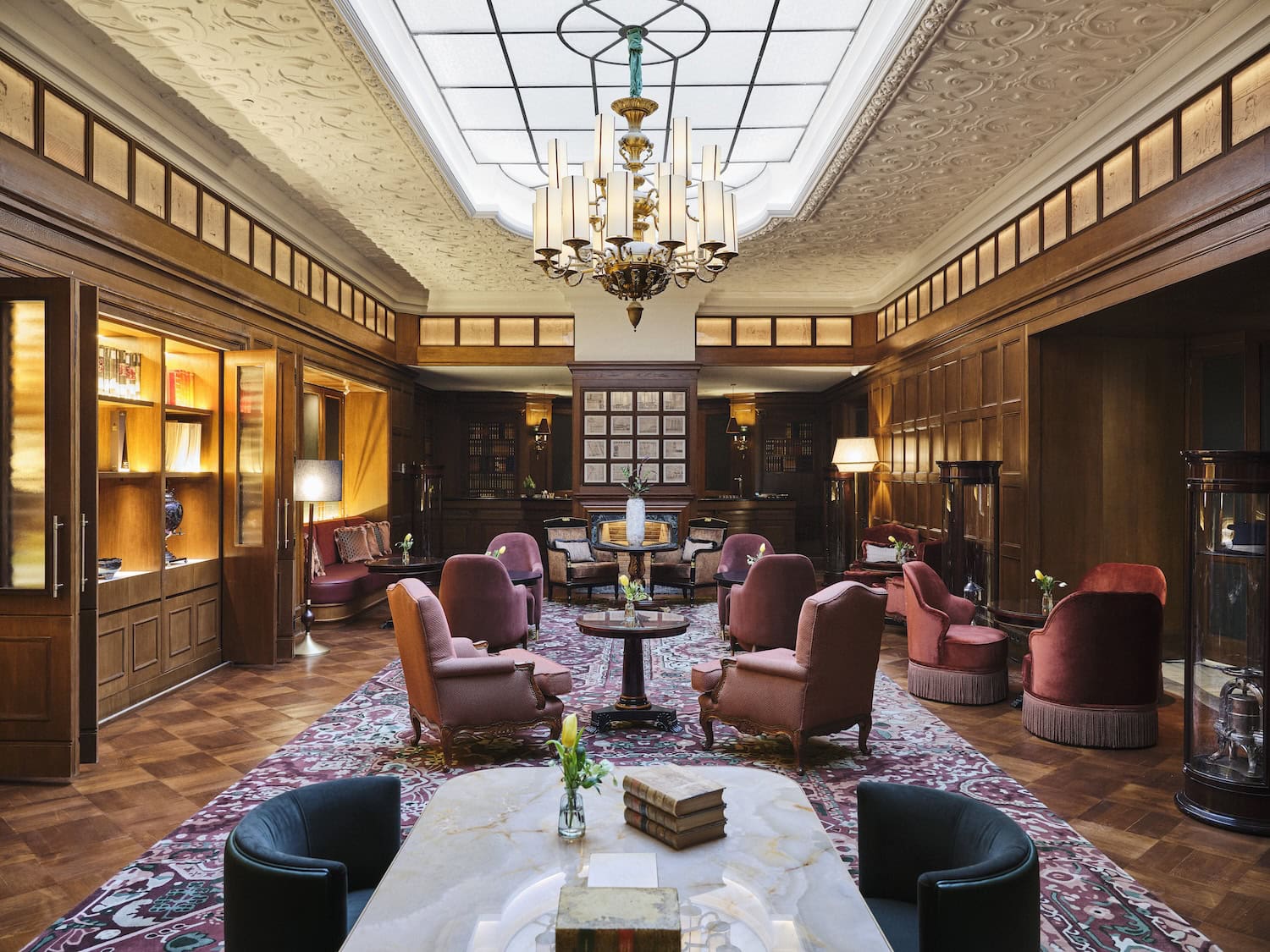 Barbereich im The Palace Hotel Madrid