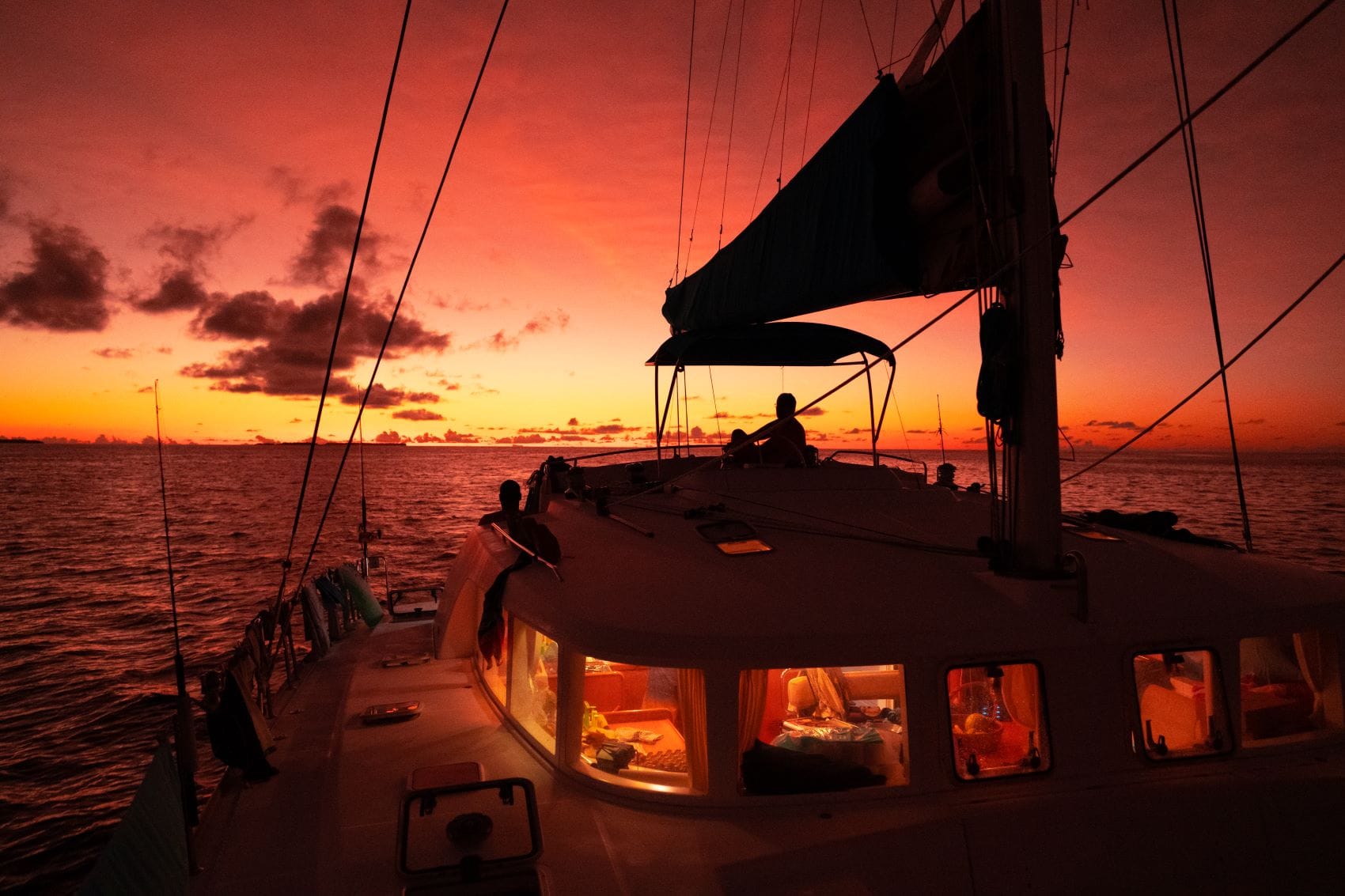 Sonnenuntergang auf Katamaran, Seychellen