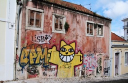 Street Art in den Straßen von Lissabon