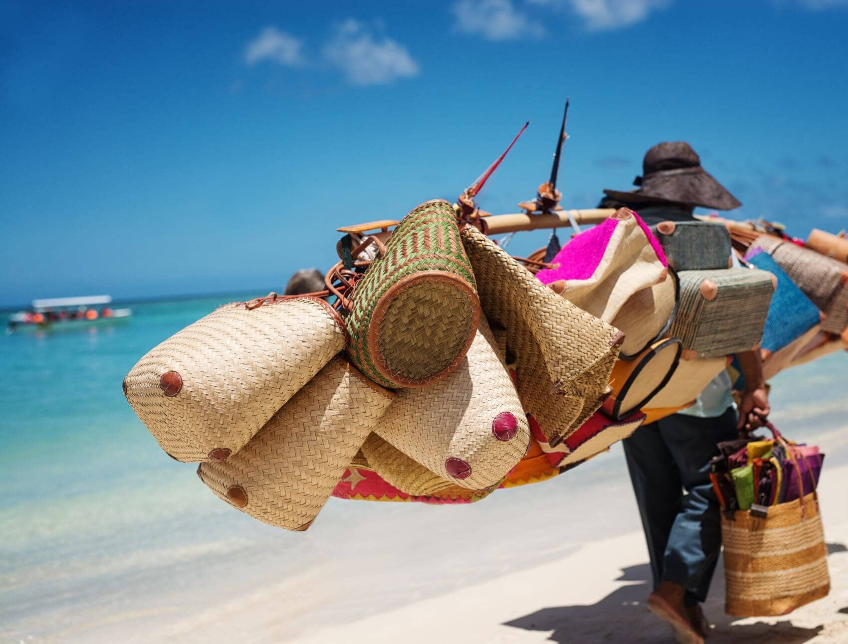 Taschen-Verkäufer am Strand auf Mauritius