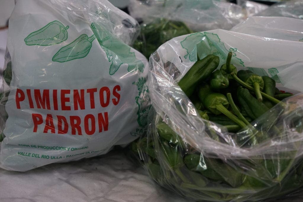 Pimientos de Padrón in Galicien