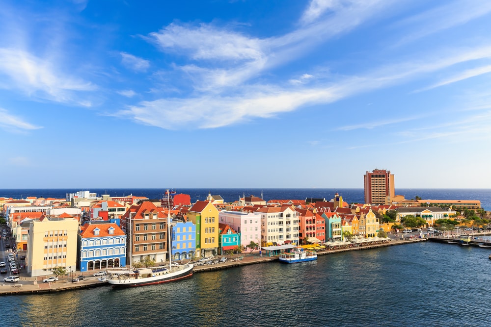Willemstad war früher eine niederländische Kolonialstadt.