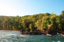 Küstenlinie der Osa Peninsula in Costa Rica