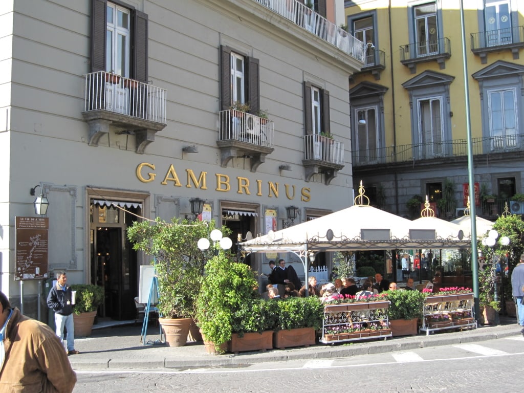 Gambrinos Cafe in Neapel
