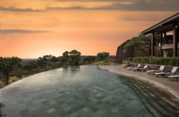 Pool in der Melia Serengeti Lodge in Tansania