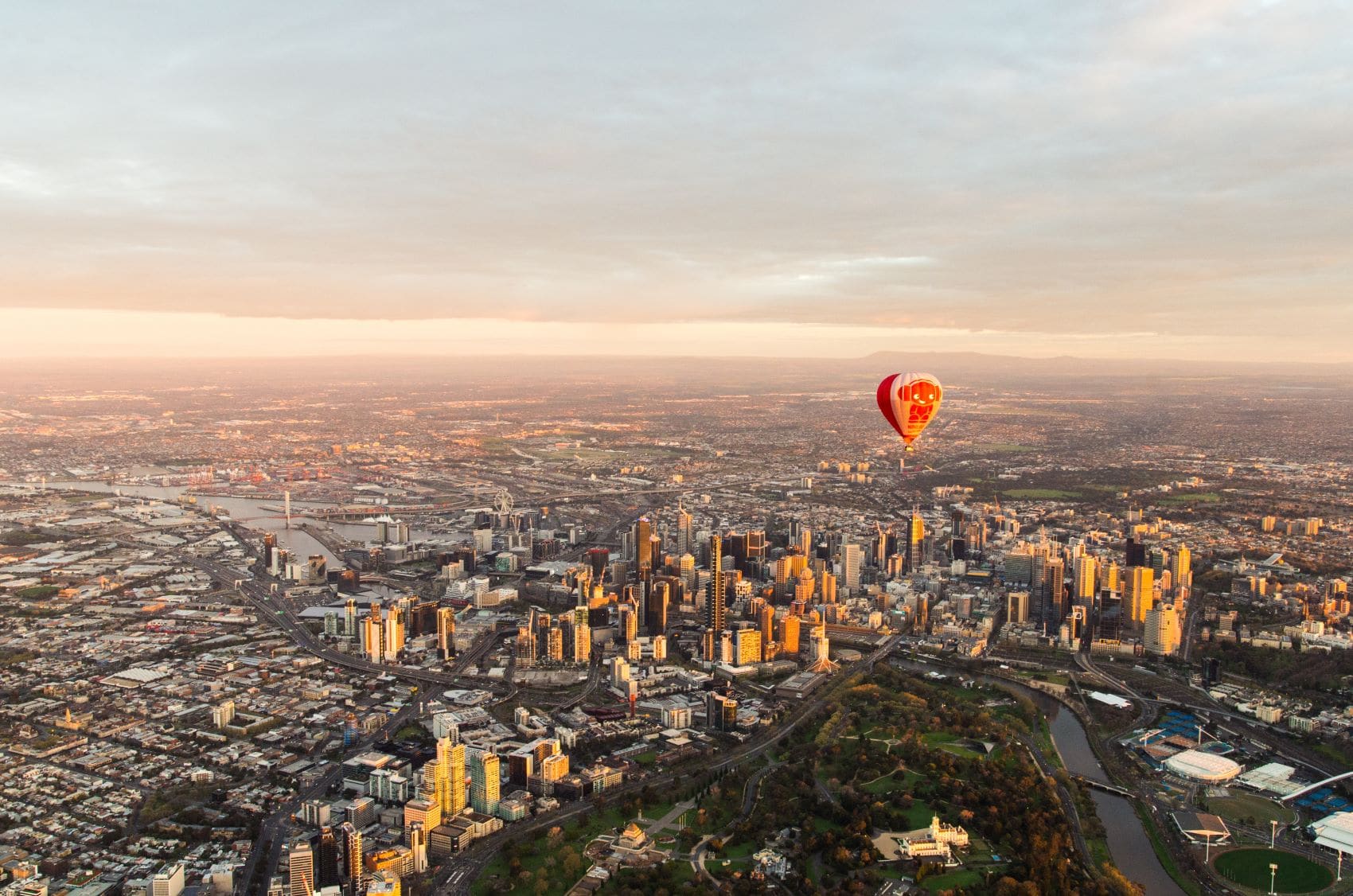 Heißluftballon über Melbourne 