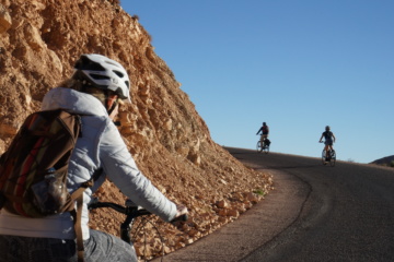 Rad fahren im Atlas Gebirge