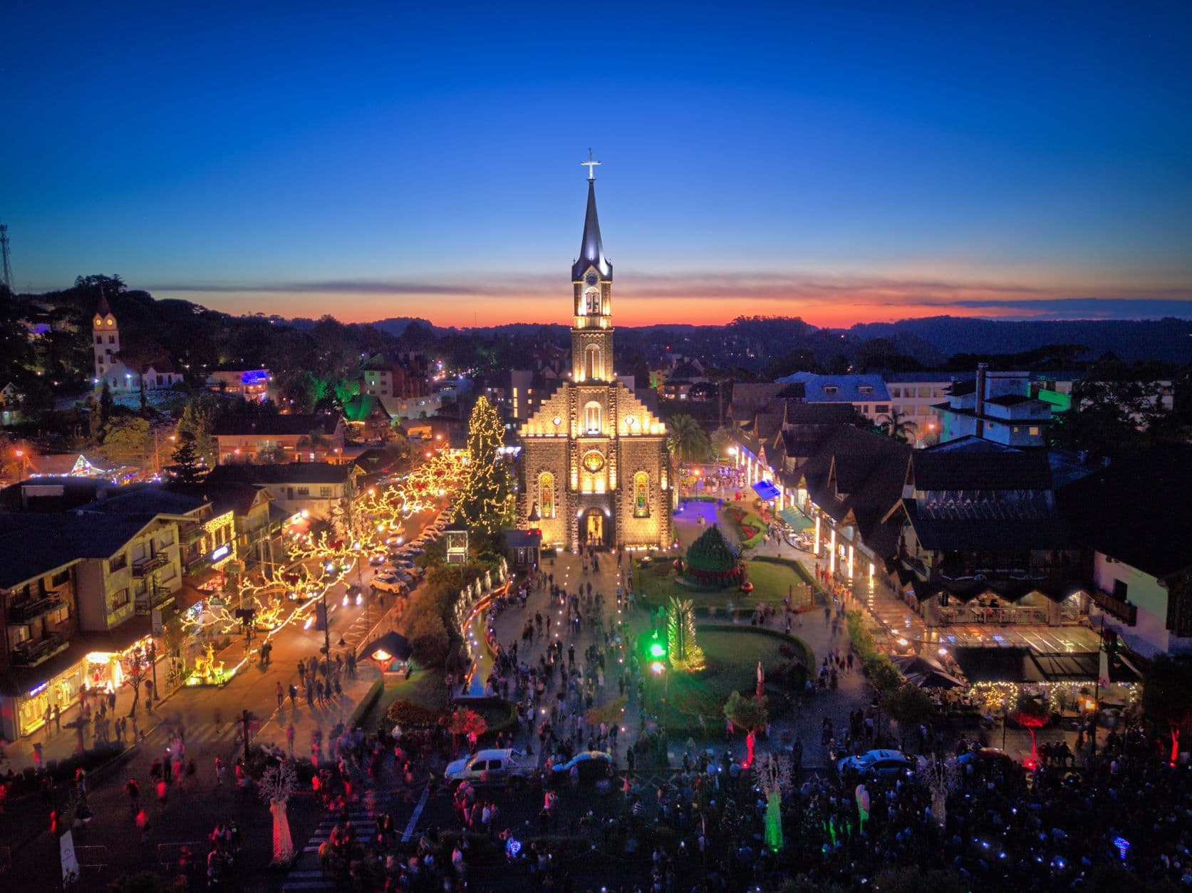 Weihnachtsdekoration in der Stadt Gramado in Brasilien 