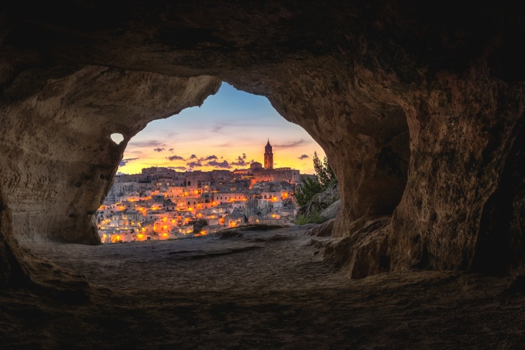Blick aus Höhle auf Materna