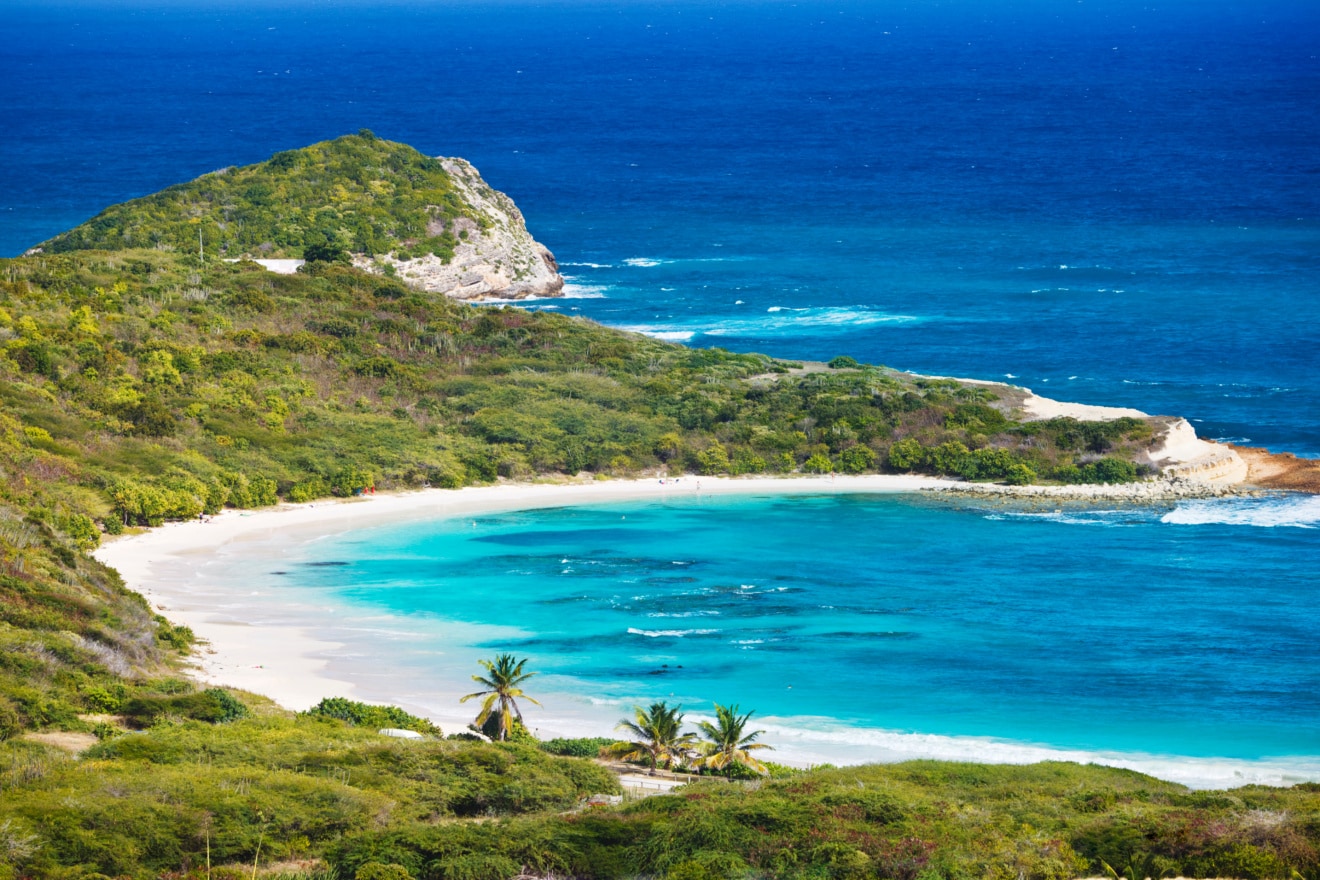 Antigua in der Karibik ist für seine traumhaften Strände berüchtigt.