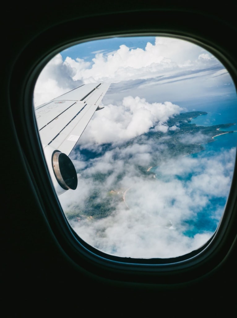 Blick auf Flugzeug auf São Tomé und Príncipe 