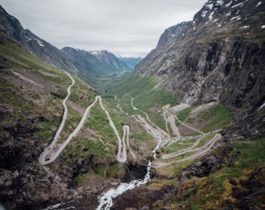 Die Atlantic Road in Norwegen ist ein Traum von Roadtrip.