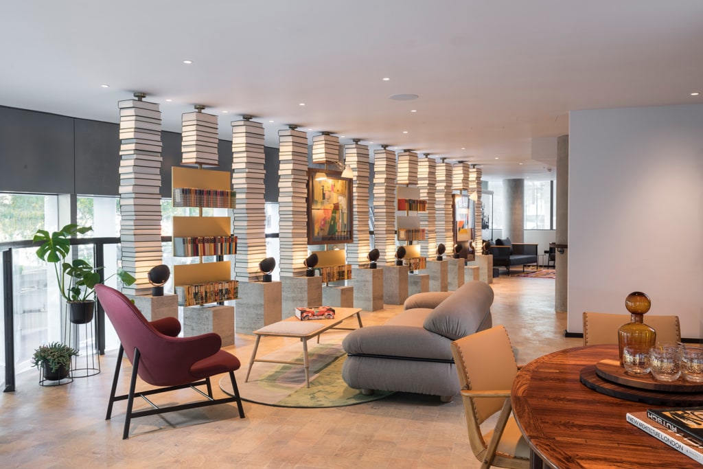 Offene Lounge im Bankside Hotel in London