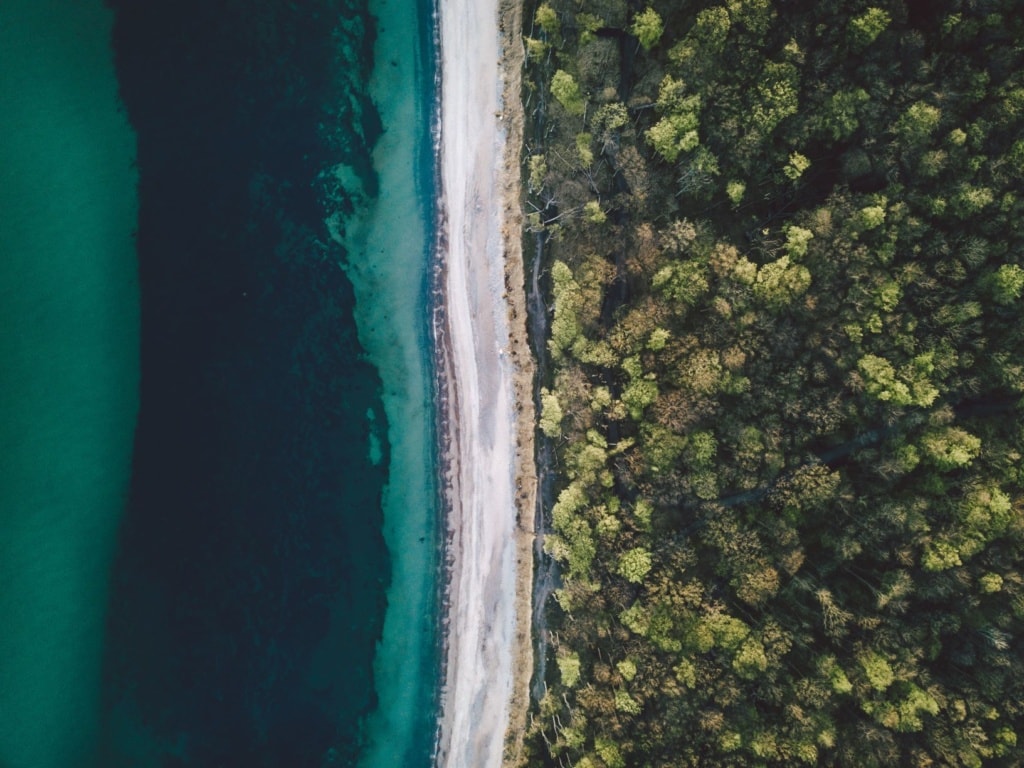 Strand aus Vogelperspektive