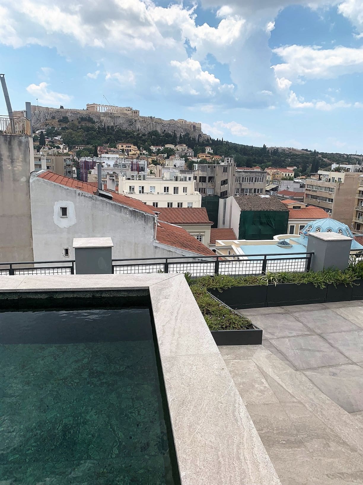 Pool im Perianth Penthouse, Athen