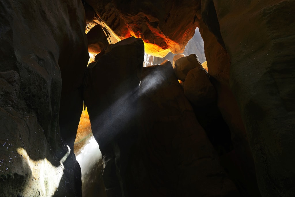 Die Schluchten im Wadi Mujib in Jordanien sind ein großartiges Lichtspiel.