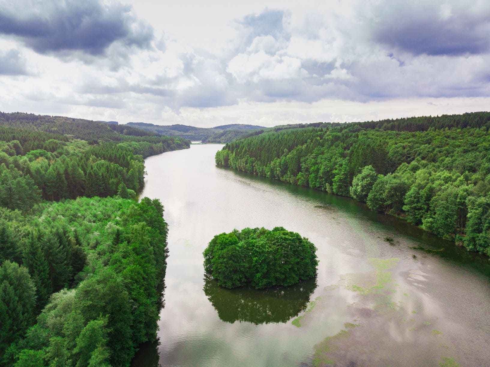 Insel in der Wiehltalsperre