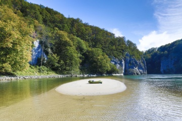 Sandinsel im Donaudurchbruch in Bayern