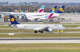 Lufthansa- und Eurowings-Flugzeuge am Münchner Flughafen