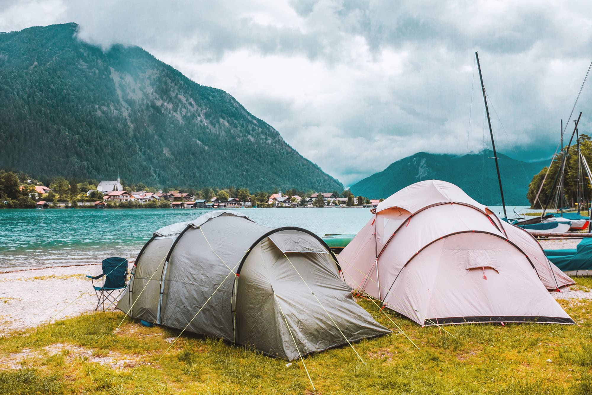 Campen am See: 9 der schönsten Seen in Europa mit Stellplatz direkt am Ufer