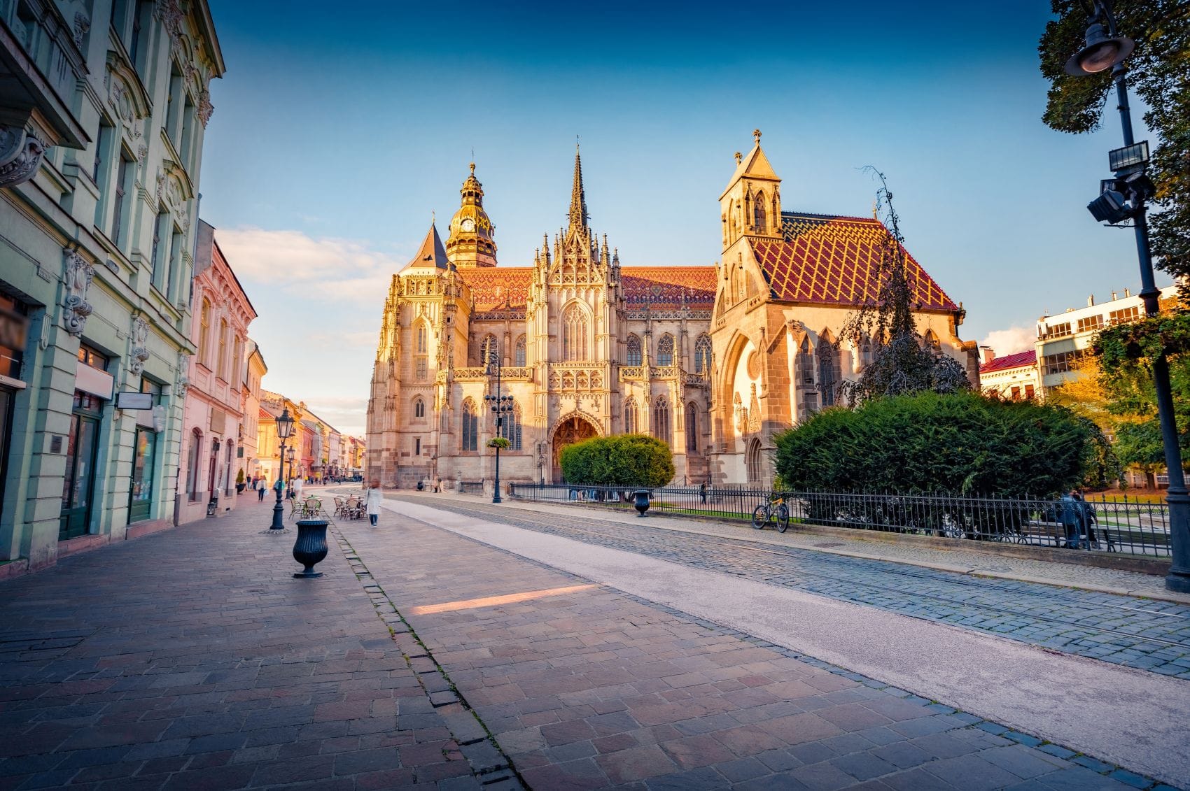 Blick auf die Kathedrale St. Elisabeth in Kosice, Slowakei, im Jahre 2024