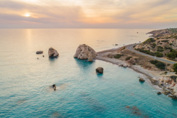 Aphrodite-Felsen auf Zypern, einer unserer Reisetipps für einen Zypern Urlaub