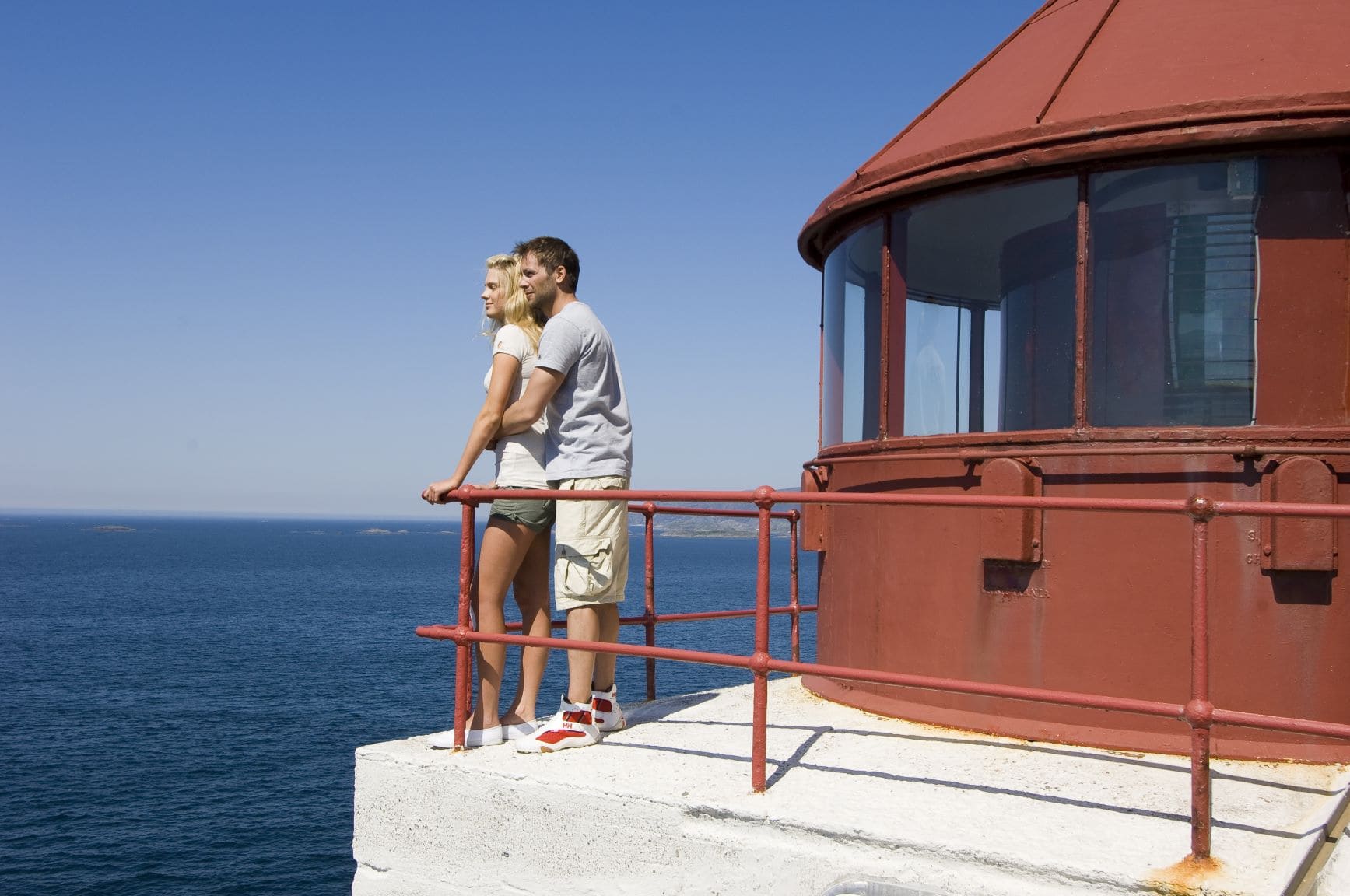 Pärchen auf dem Leuchtturm von Kranhoven