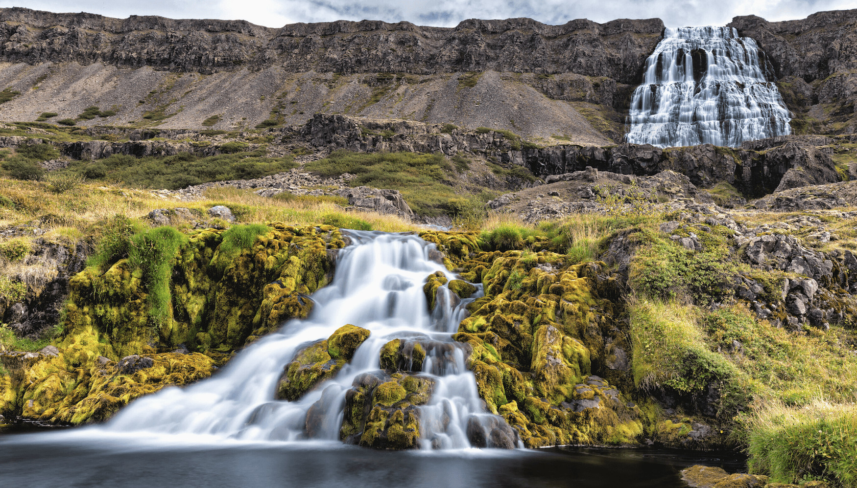 Dynjandi Wasserfall in der Natur in Island