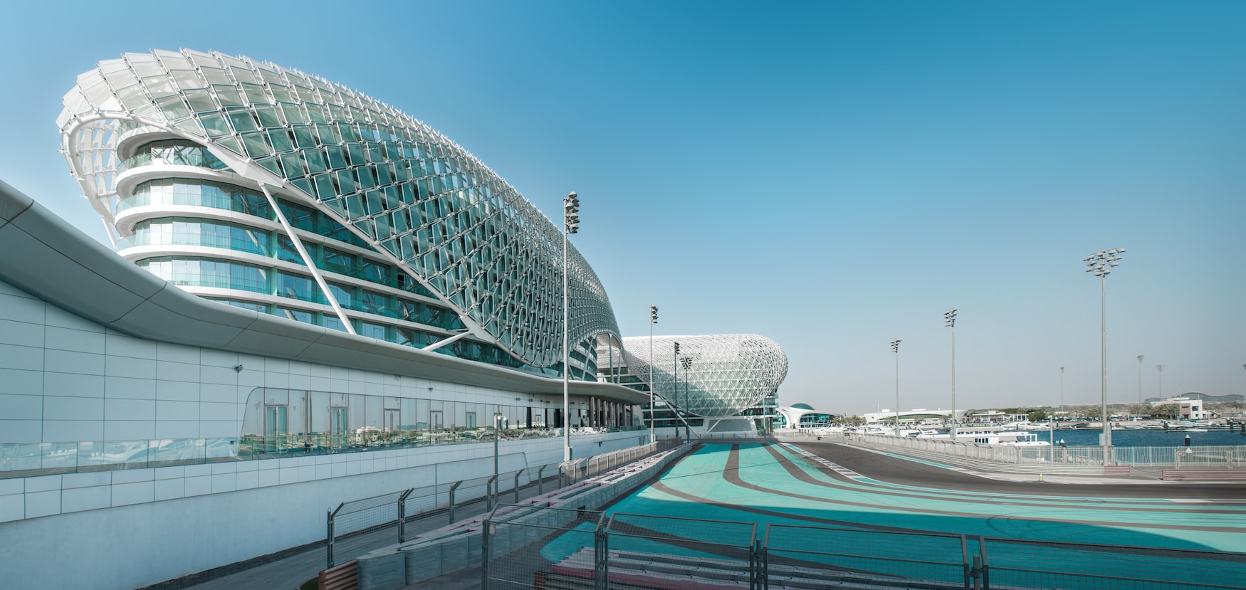 Im Winter in Abu Dhabi lohnt sich ein Ausflug auf den Yas Marina Circuit