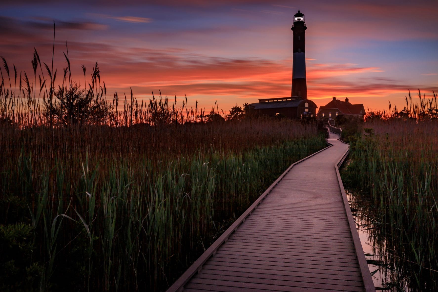 Fire Island Lighthouse bei Sonnenuntergang