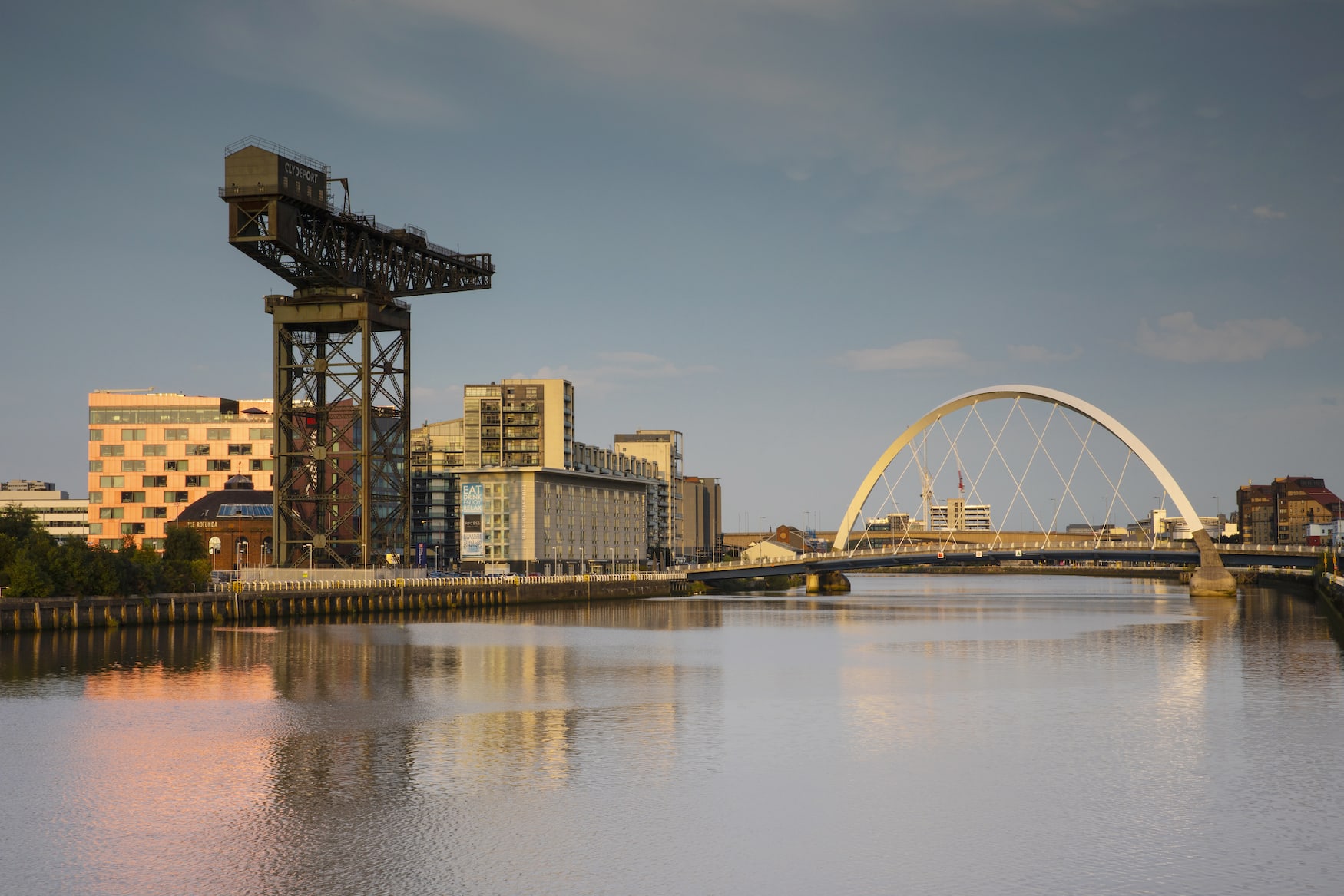Rund um den Fluss Clyde in Glasgow in Schottland.
