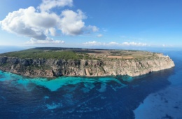 Luftaufnahme von der Insel Formentera auf den Balearen