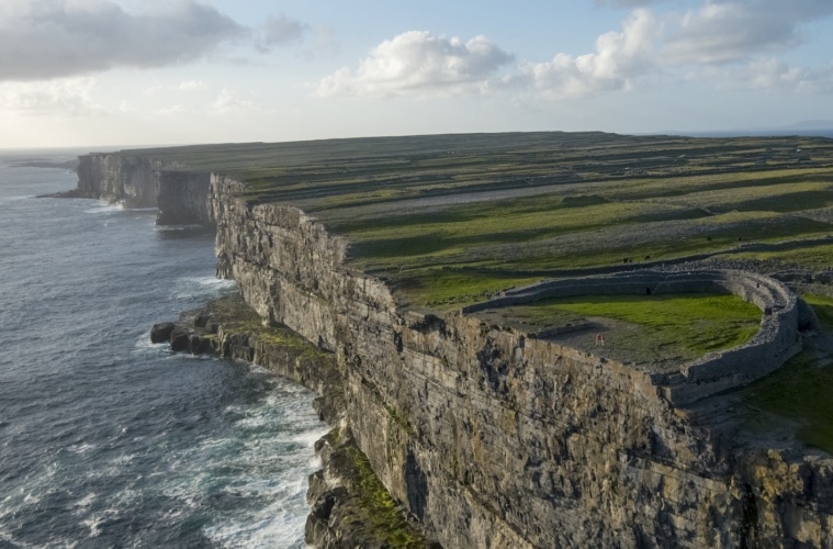 Die Insel Inish Mor in Irland