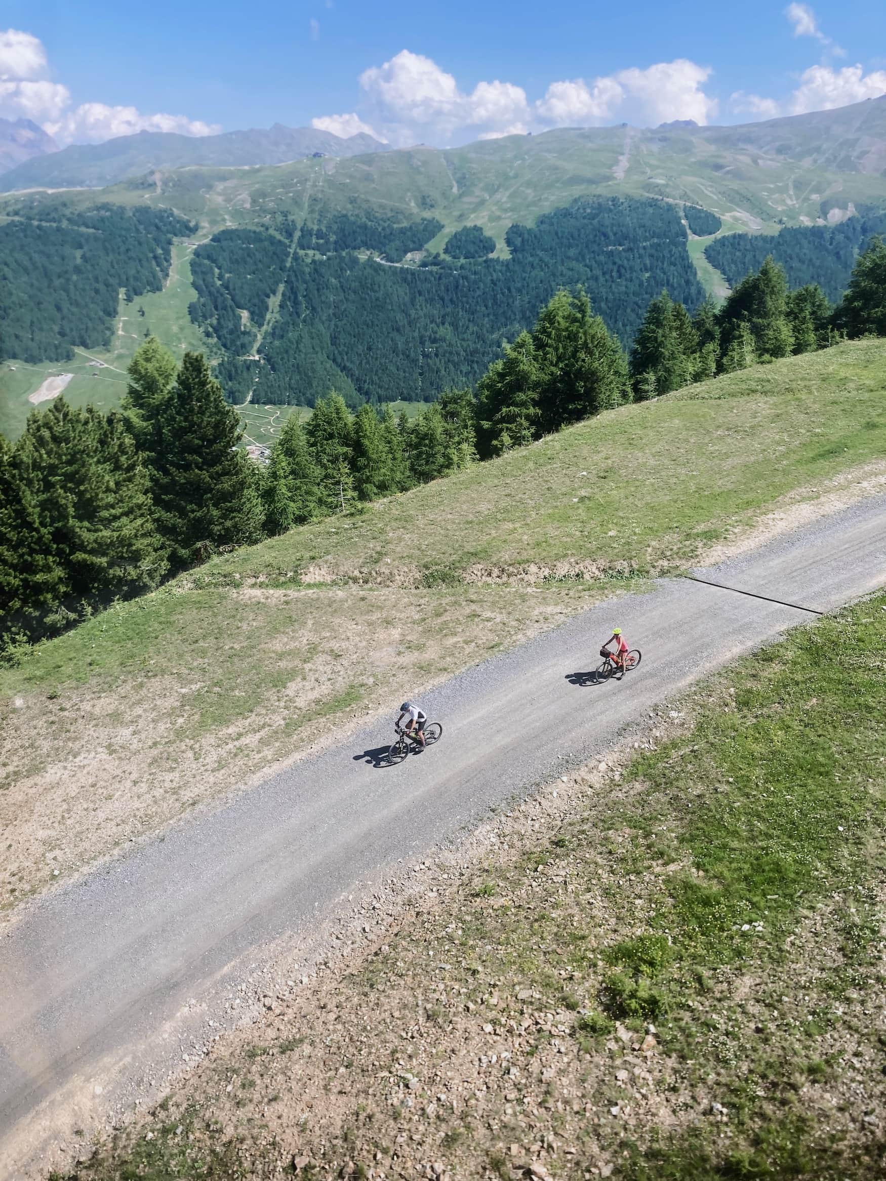 Zwei Mountainbiker in Livigno 