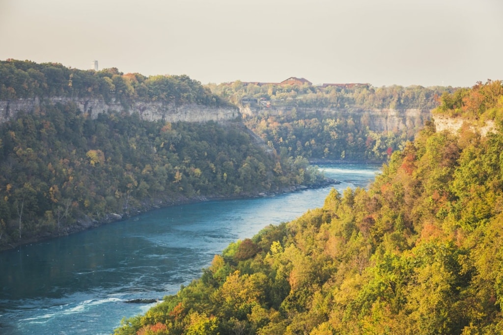 Aussicht auf den Niagara Gorge im Herbst.