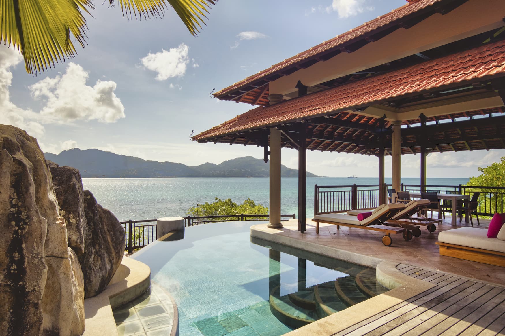 Pool mit Meerblick Seychellen
