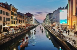 Romantische Navigli Kanäle in Mailand, die auch Drehorte der Serie Devotion sind