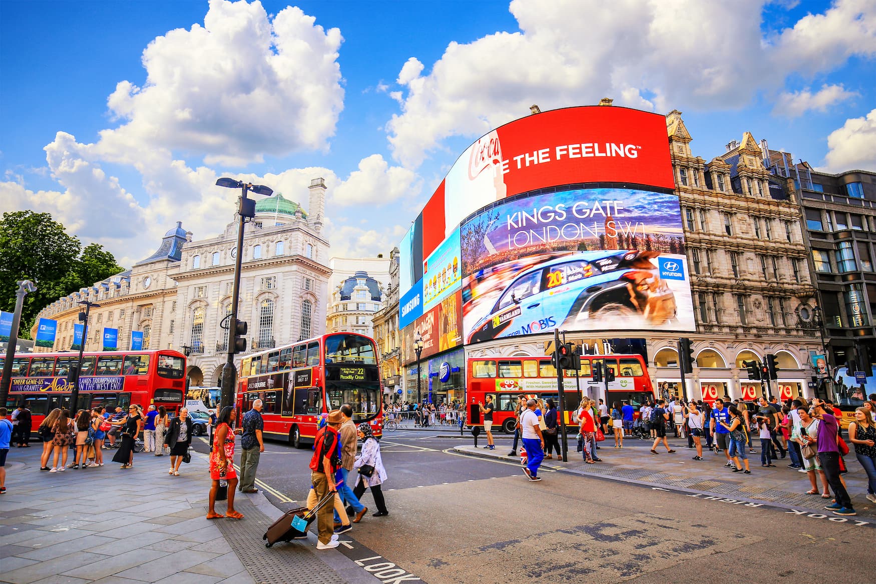 der Piccadilly Circus in London